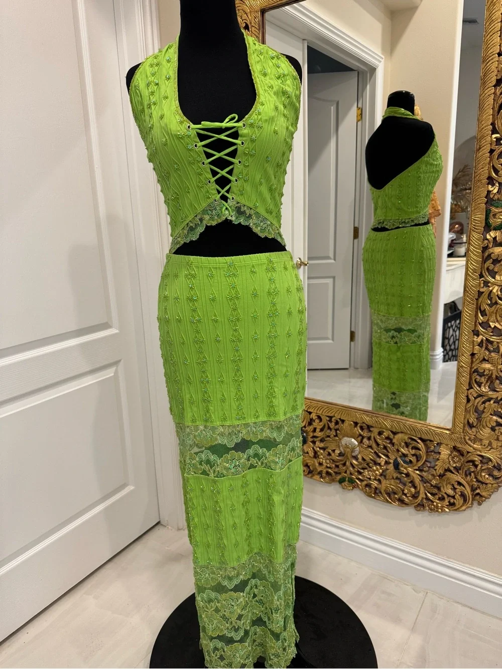 attitudes by Debra elegant lime
